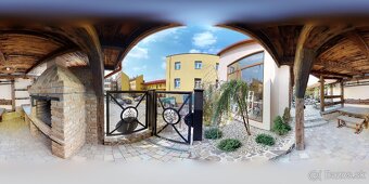 NA PREDAJ Historická polyfunkčná budova v srdci mesta Prešov - 13