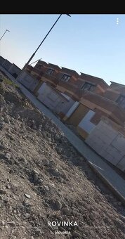 Hladáme zákazky - 13