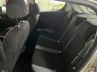 Peugeot 207 5DVÉŘ 1.4i PŮVOD ČR + ZIMNÍ KOLA - 13