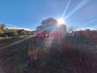 ADOMIS - predám exkluzívny 4-izbový tehlový dom 220m2,garáž, - 13
