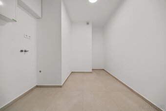 Predaj 4 izb. bytu v Cubicone, parking, pivnica, loggia - 13
