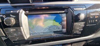 Toyota Corolla 1.4 Diesel, Zlata 2015+navigacia+2x komplety - 13