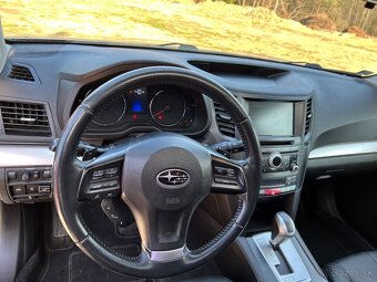 Subaru Outback 2.5i CVT LPG - 13