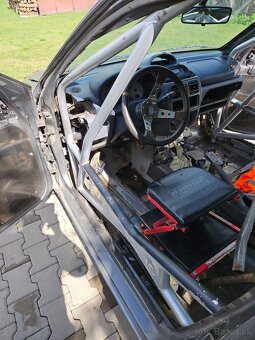 Renault Clio 1,6 16v Rally auto - 13