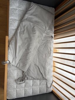 Postielka s bohatým príslušenstvom - 13