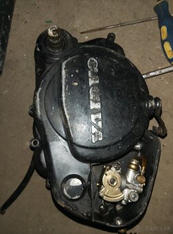 Rozpredám motor cagiva125 +niake dieli - 13
