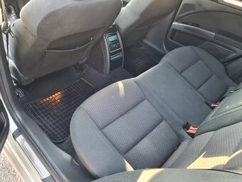 Škoda Superb 2 Combi 2,0TDI 103KW Elegance NOVÁ STK+EK4/2027 - 13