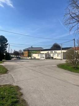 PREDAJ veľký pozemok so starším domom - Ostrov - 13