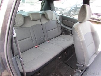 Renault Clio - cena 1.000,-€ - 13