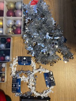 Vianočné ozdoby a dekorácie - 13