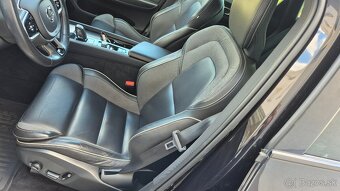 Volvo XC60 2.0 B4 mHEV DARK edition AWD - 13