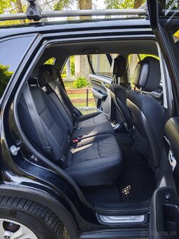 KIA Sorento 2.2 CRDi Automat 2015 Ako nové kúpené na SK - 13