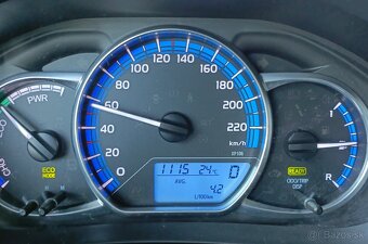 Toyota Yaris Hybrid 2016 FACELIFT AUTOMAT - 13
