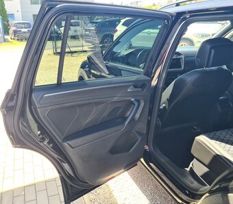 Volkswagen Tiguan allspace 2.0 TDI EVO R-Line 4Motion DSG - 13
