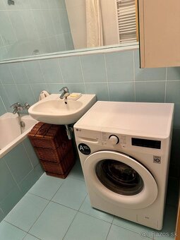 PRENÁJOM – priestranný 2iz byt Tri Veže - 13