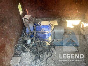 Krásna záhrada s malou murovanou chatkou v Kolárove, Čergov - 13