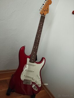 Fender Squier Classic Vibe 60s Stratocaster Candy Apple Red - 13