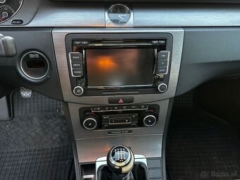 Volkswagen Passat 2.0 TDI - 13