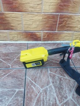 Aku krovinorez karcher 36V - 13