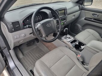 KIA SORENTO 2,5CRDi 4x4 - 13