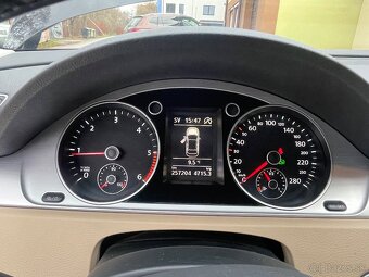VOLKSWAGEN PASSAT CC 2.0 tdi 103Kw DSG - 13