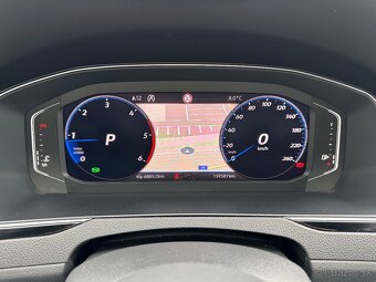 Volkswagen Passat Variant 2.0 TDI Executive DSG - 13