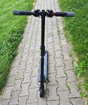 Predám skladaciu kolobežku elektrickú - 13