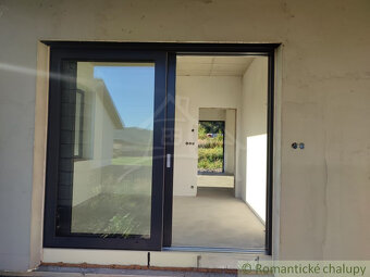 Moderný rodinný dom v pokojnej prírodnej lokalite, na skok - 13