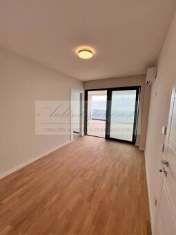 Predaj luxusného apartmánu (S9) priamo na pláži s parkovacím - 13