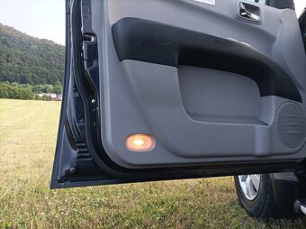Mitsubishi L200 Mitsubishi L 200 4X4 SSC 1majitel - 13