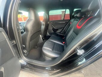 ŠKODA OCTAVIA COMBI RS III 2.0TDI 135Kw 4X4 DSG - 13