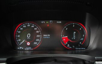 Volvo V90 D4 2.0L 140kW automat - 13
