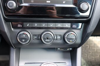 Škoda Octavia Combi 2.0 TDI Elegance/Style 4x4 - 13