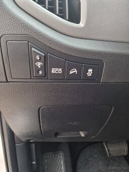 Kia Sportage 2.0 CRDi 4WD 100Kw Platinum A/T, SR, 1. Majiteľ - 13