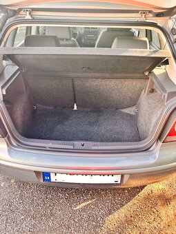 WV Polo 1.2 benzín - 13