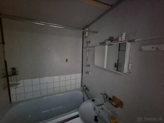 UPRAVENÁ CENA Trojizbový byt v dobrej lokalite v Lučenci - 13