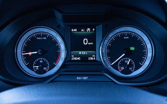 Škoda Octavia Combi SCOUT 4x4 2.0 TDI DSG - 13