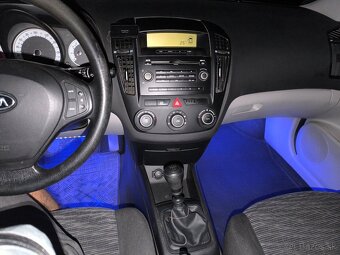 Kia Ceed 1,6 CRDi 85kw - 13
