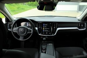 Volvo V60 D4 Momentum Pro A/T 2020 - 13