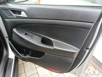 Hyundai Tucson 2.0crdi 100kw 4x4 - 13