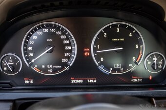 BMW Rad 7 740d xDrive - 13