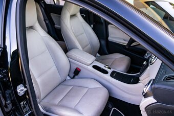 Mercedes-Benz A250 AMG Line - 13