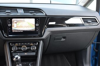 Volkswagen Touran 1,6 TDI Highline 85 kW Diesel / Nafta - 13