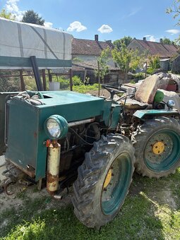 Predám v celku  Malotraktor na náhradné diely - 13