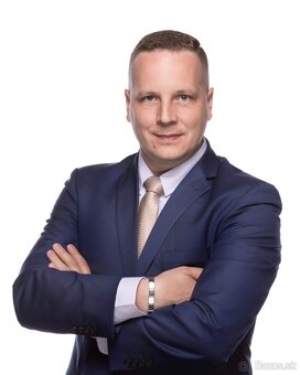 REZERVOVANÉ   Na PREDAJ zariadený 3-izbový byt - 13