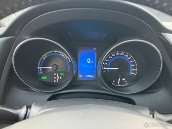Toyota Auris 1,8 hybrid, r.v. 2016 - 13