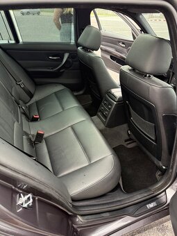 BMW 335xi touring - 13