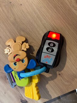Fisher Price hrací stolík a kľúče - 13
