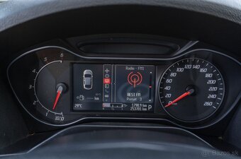 Ford S-Max 2.0 TDCi DPF Titanium A/T - 13