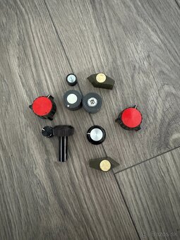 Elektro súčiastky - 13